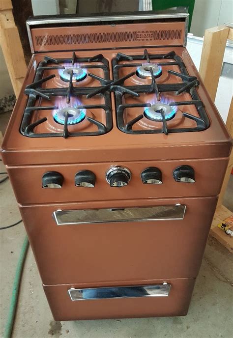 apt gas stove